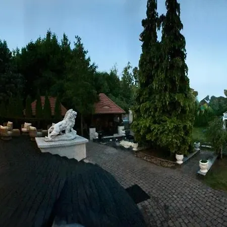 Dworek Oliwski 3*