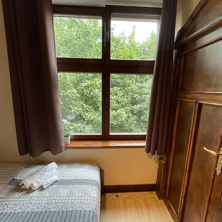 Dworek Oliwski Bed & Breakfast Gdansk