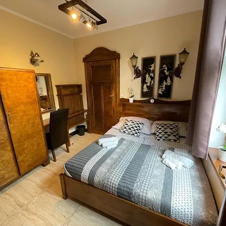 Bed & Breakfast Dworek Oliwski