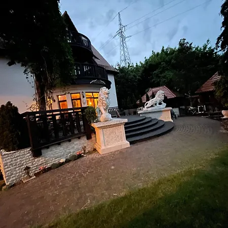 Bed & Breakfast Dworek Oliwski