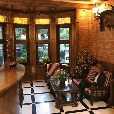 Dworek Oliwski Bed & Breakfast Gdansk