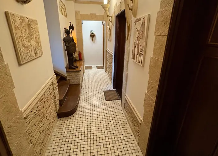 Dworek Oliwski Bed & Breakfast