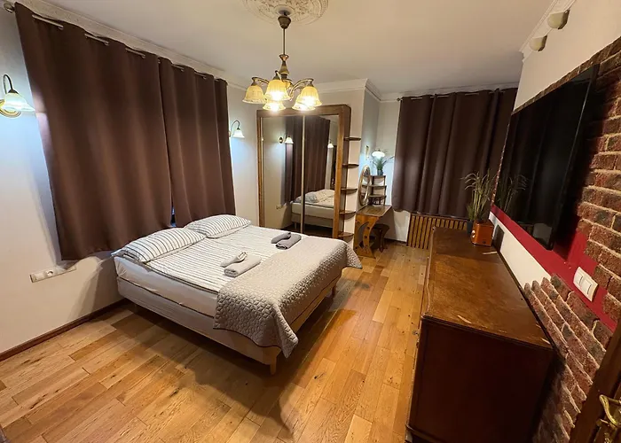 Dworek Oliwski 3* Gdańsk