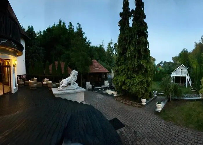 Dworek Oliwski 3*
